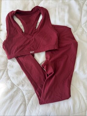 Set Active x Parke collab airluxe set